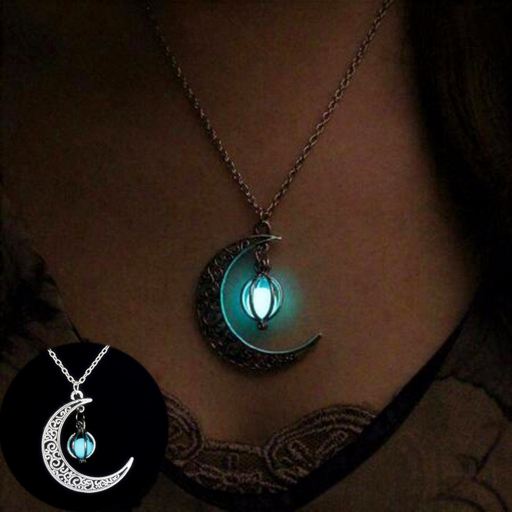Bella Mila Moon Glow Necklace